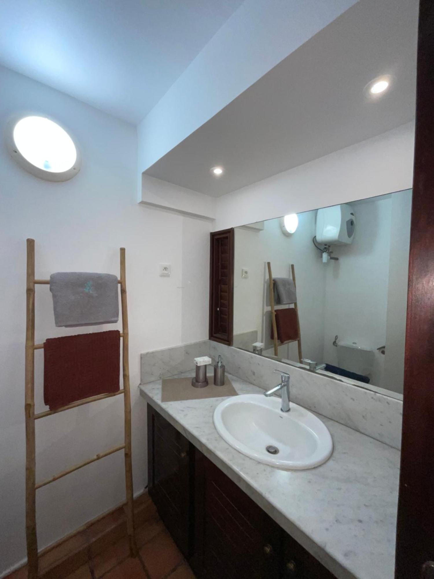 Ananas Premium - Sejour Detente T2 Vue Mer Avec Balcon Prive A Tartane Ла-Трините Экстерьер фото