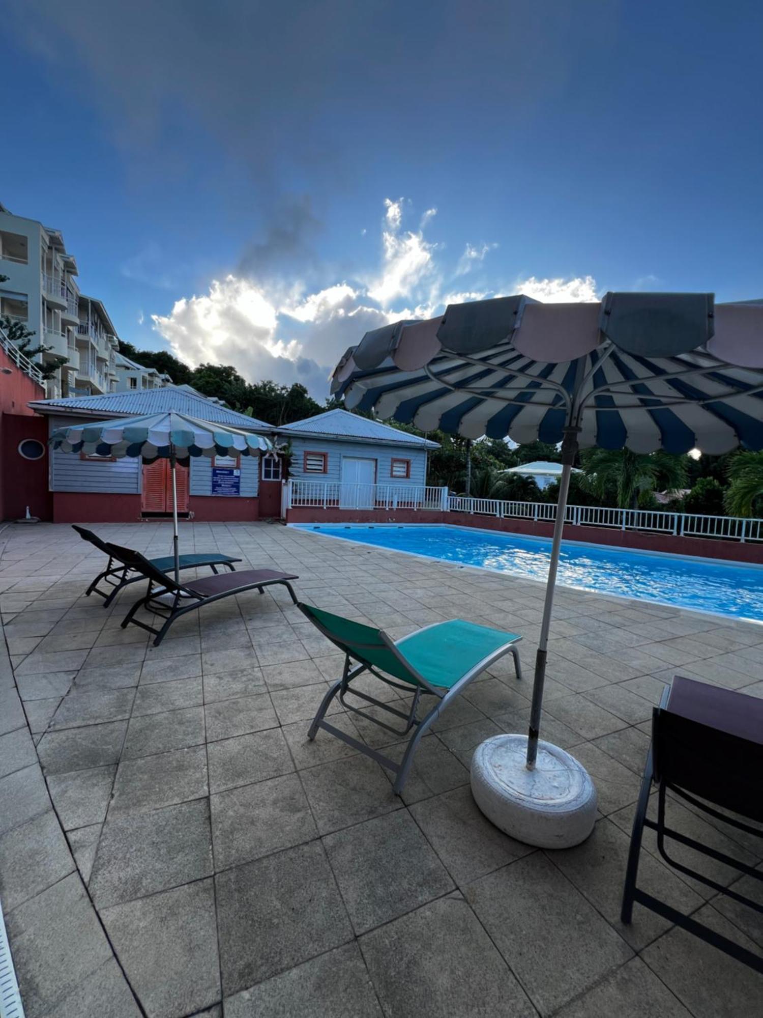 Ananas Premium - Sejour Detente T2 Vue Mer Avec Balcon Prive A Tartane Ла-Трините Экстерьер фото